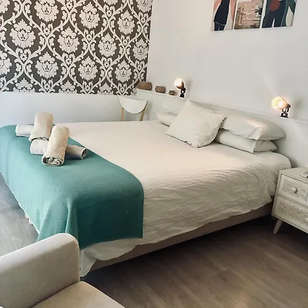 Apartamento Mimosas, Familias Y Parejas - Con Terraza Y Parking!